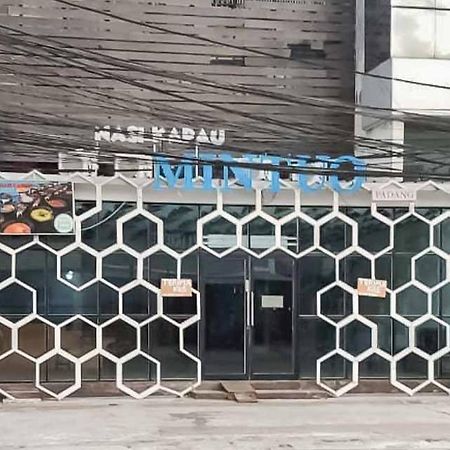 Rumahku Hayam Wuruk Mitra Reddoorz Джакарта Экстерьер фото