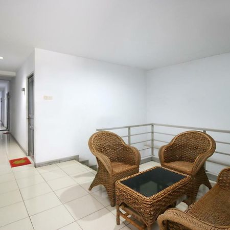 Rumahku Hayam Wuruk Mitra Reddoorz Джакарта Экстерьер фото