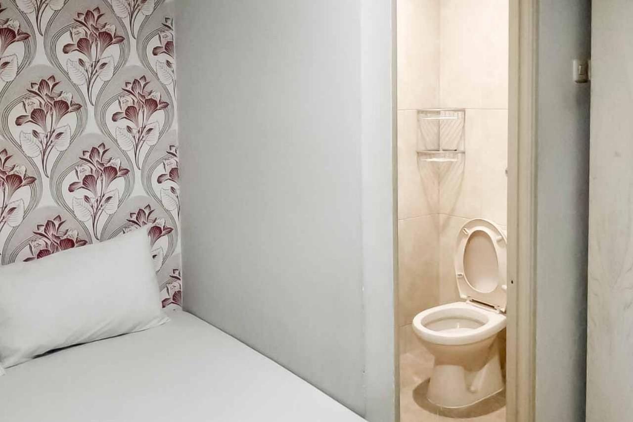 Rumahku Hayam Wuruk Mitra Reddoorz Джакарта Экстерьер фото