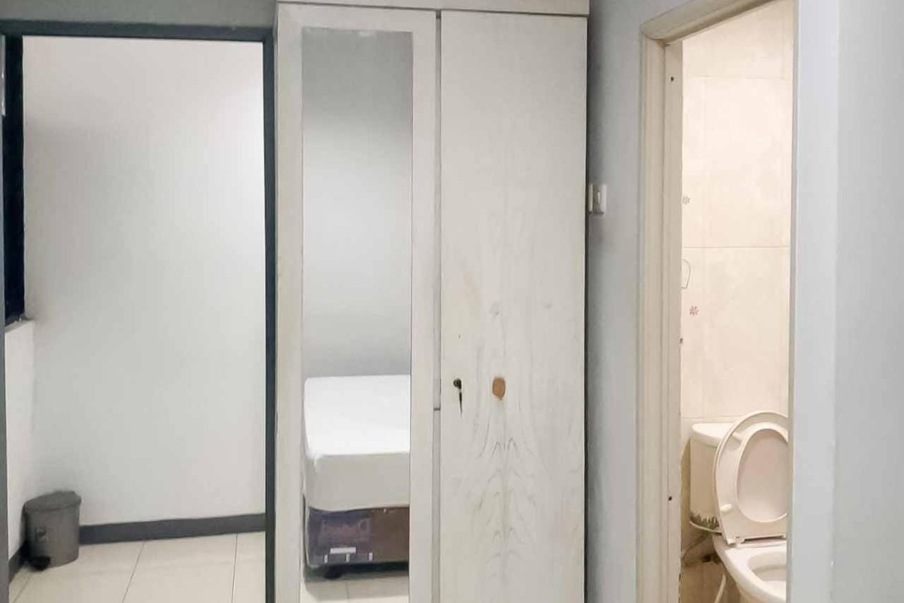Rumahku Hayam Wuruk Mitra Reddoorz Джакарта Экстерьер фото